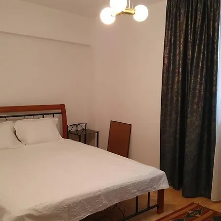 Brand New Boheme Appartment In The Verry Down Town. *