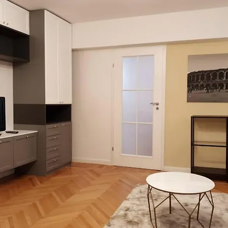 דירה Brand New Boheme Appartment In The Verry Down Town. *